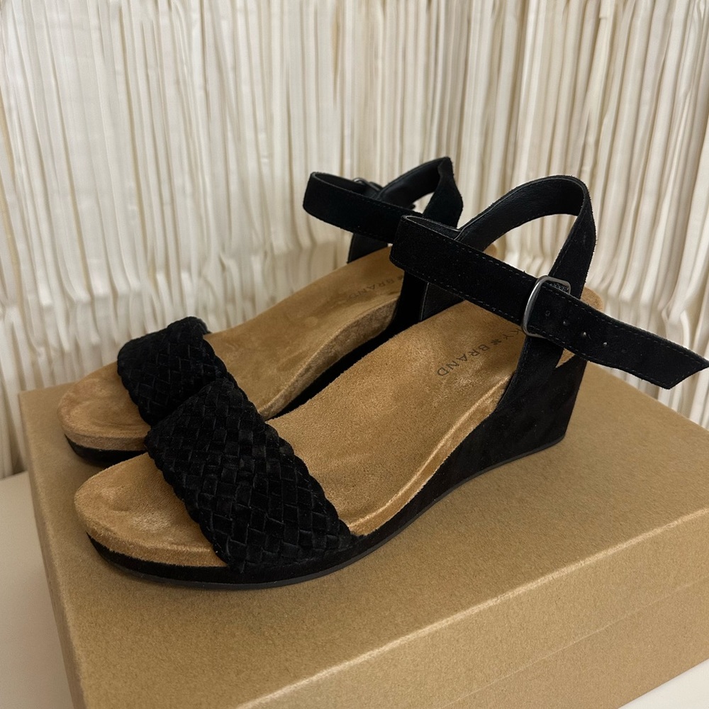 Lucky Brand Black Heeled Platform Sandals